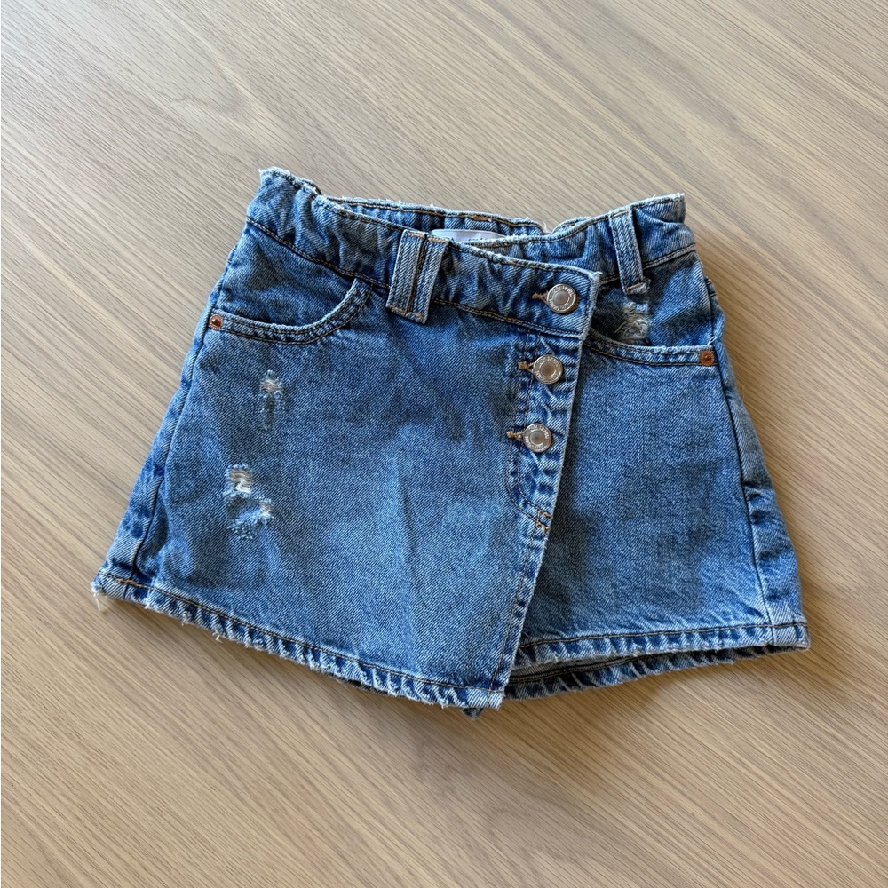 Zara Light Blue Denim Skort with Button Accents